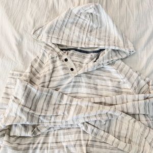 Light pullover hoodie